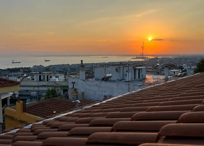 Sunset Apartment